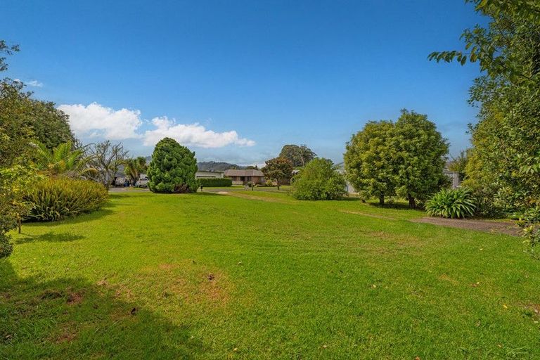 Photo of property in 38 Robinson Road, Whitianga, 3510