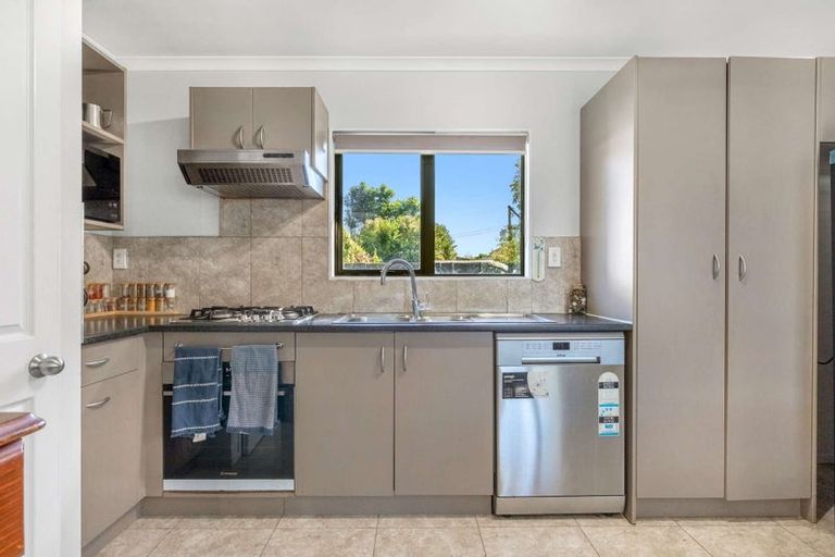 Photo of property in 45a Porchester Road, Papakura, 2110