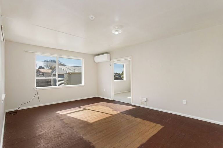 Photo of property in 452a Bower Avenue, Parklands, Christchurch, 8083