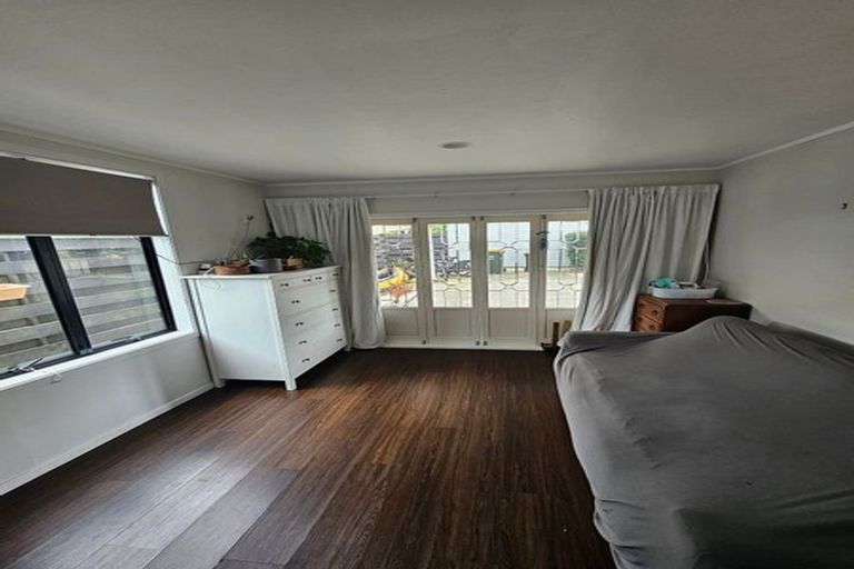 Photo of property in 38 Alexander Street, Cockle Bay, Auckland, 2014