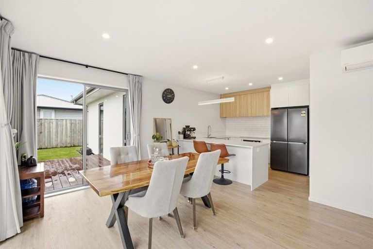 Photo of property in 35 Skibbereen Drive, Halswell, Christchurch, 8025