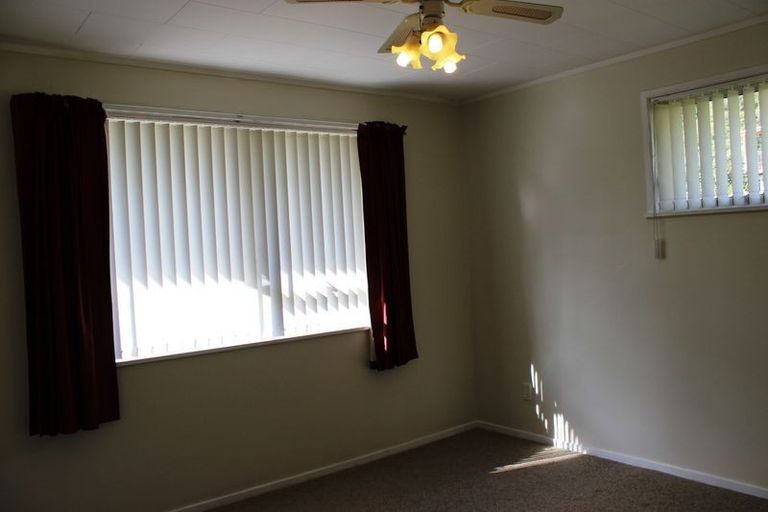 Photo of property in 42 Mack Place, Red Hill, Papakura, 2110