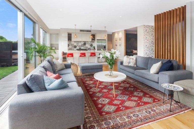 Photo of property in 143 Mays Road, St Albans, Christchurch, 8052