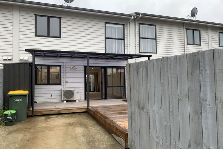 Photo of property in 66 Whenuapai Drive, Whenuapai, Auckland, 0618