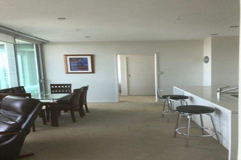 Photo of property in Sentinel Apartments, 1005/3 Northcroft Street, Takapuna, Auckland, 0622