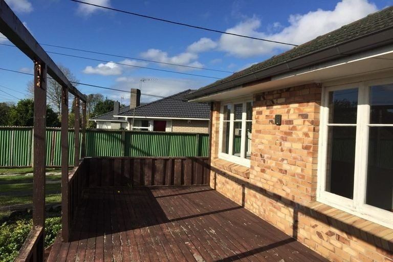 Photo of property in 45 Waipani Road, Te Atatu Peninsula, Auckland, 0610