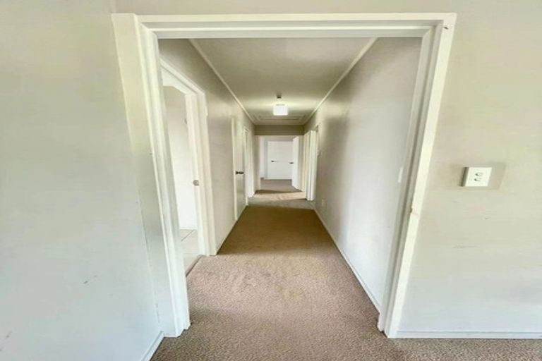 Photo of property in 2/26 Zelda Avenue, Clover Park, Auckland, 2023