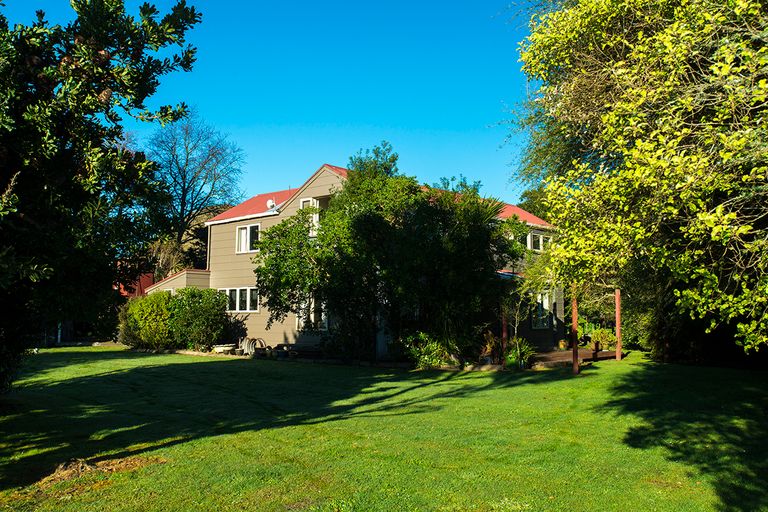 Photo of property in 13 Rangiuia Road, Tolaga Bay, 4077