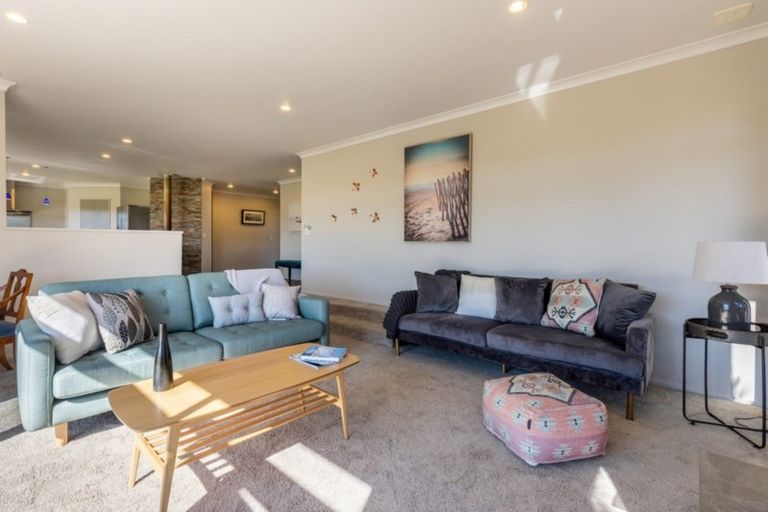 Photo of property in 32 Broadsea Avenue, Ruby Bay, Mapua, 7005