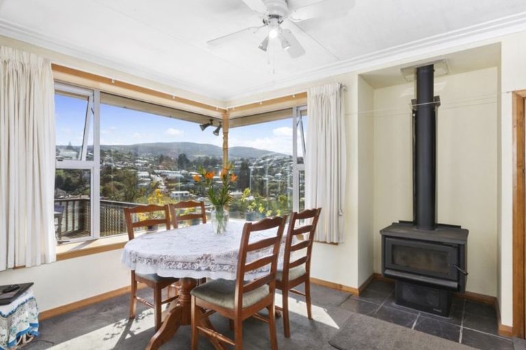 Photo of property in 85 Kaikorai Valley Road, Glenross, Dunedin, 9011