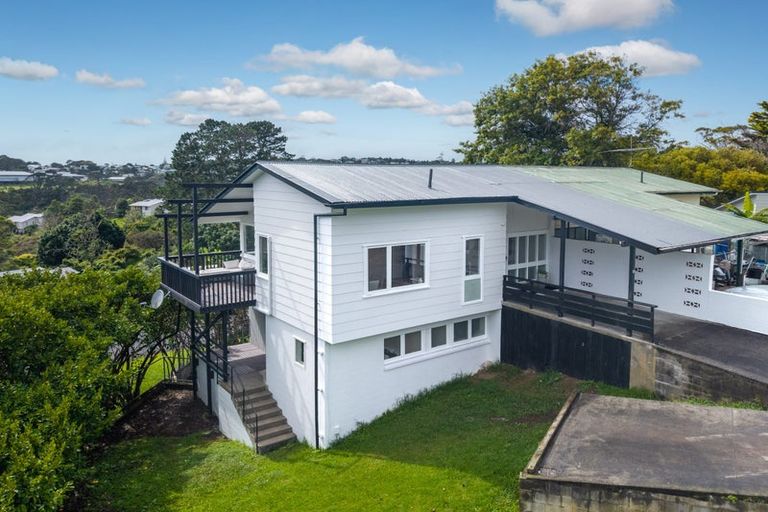 Photo of property in 14 Lysander Crescent, Beach Haven, Auckland, 0626