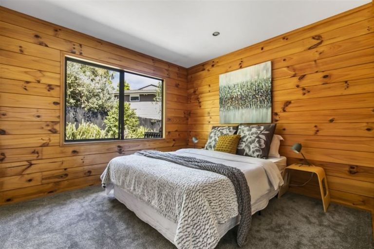 Photo of property in 39 Catalina Crescent, Forrest Hill, Auckland, 0620