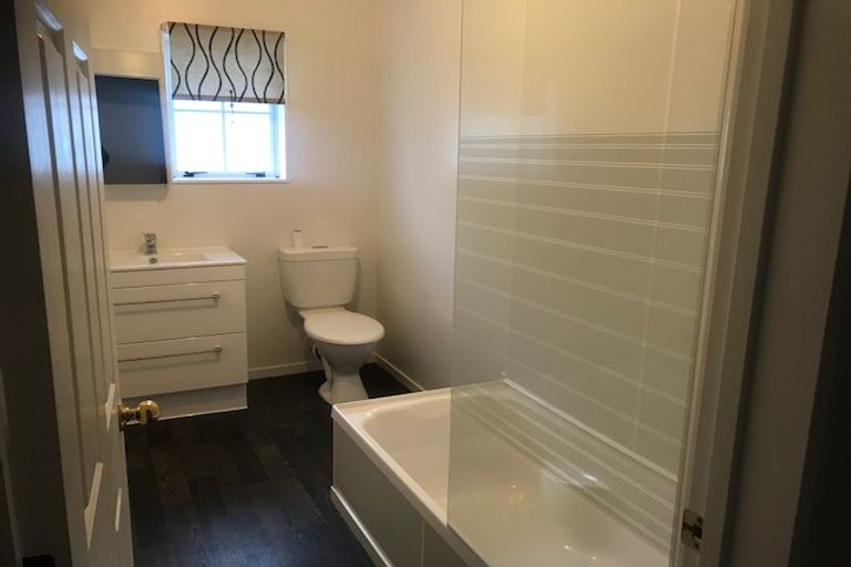 Photo of property in 155 Summerhill Drive, Fitzherbert, Palmerston North, 4410