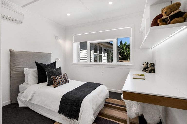 Photo of property in 21a Bracken Street, New Plymouth, 4310