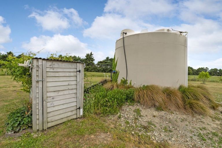 Photo of property in 106 Glews Road, Cust, Rangiora, 7471