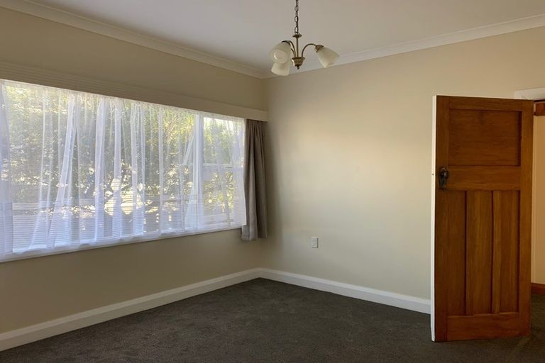 Photo of property in 42 Strathavon Road, Miramar, Wellington, 6022