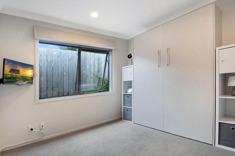 Photo of property in 91b Wharf Road, Te Atatu Peninsula, Auckland, 0610