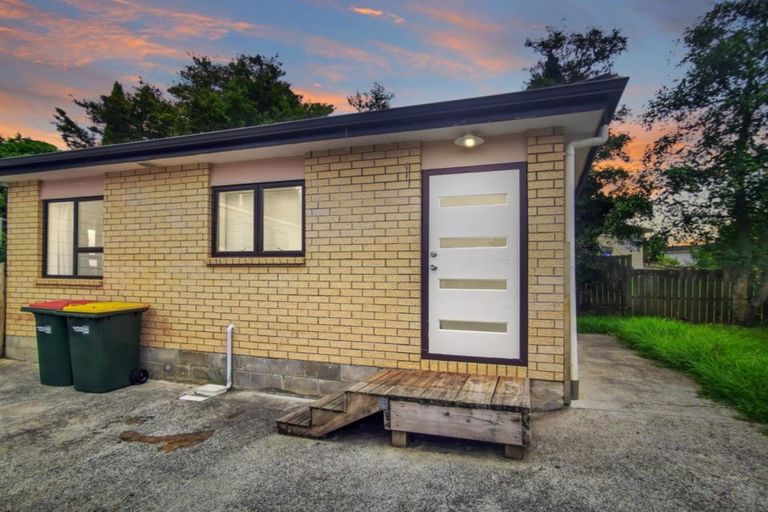 Photo of property in 19 Virgo Place, Glen Eden, Auckland, 0602