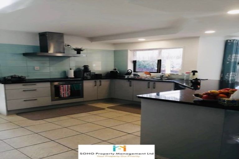 Photo of property in 234 Botany Road, Golflands, Auckland, 2013