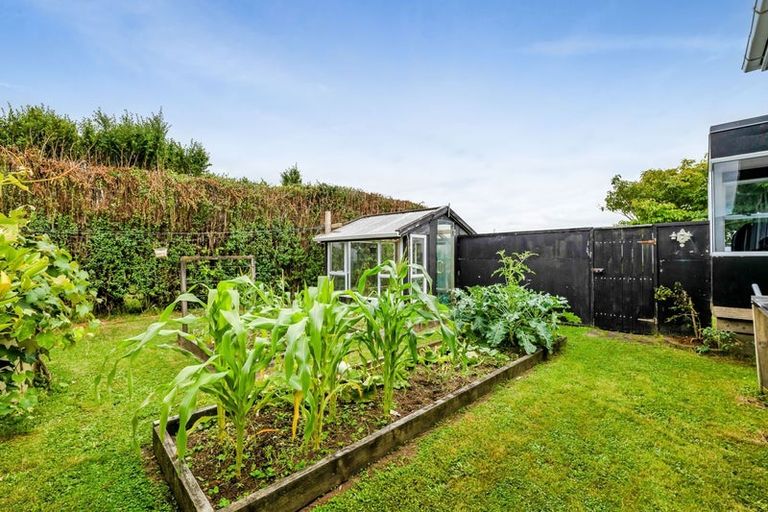 Photo of property in 1444 Carrington Road, Hurworth, New Plymouth, 4371