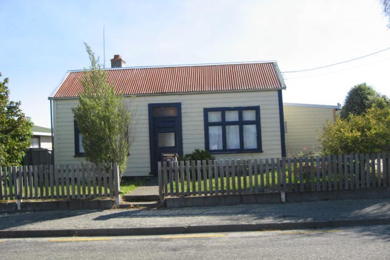Photo of property in 20 Regent Street, West End, Timaru, 7910