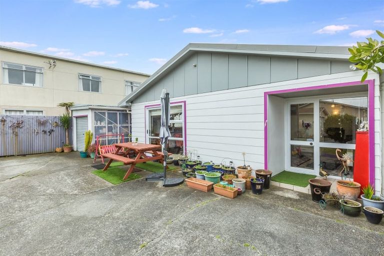Photo of property in 146 Randwick Road, Moera, Lower Hutt, 5010
