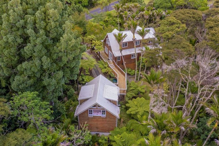 Photo of property in 68 Tarapatiki Drive, Whitianga, 3510