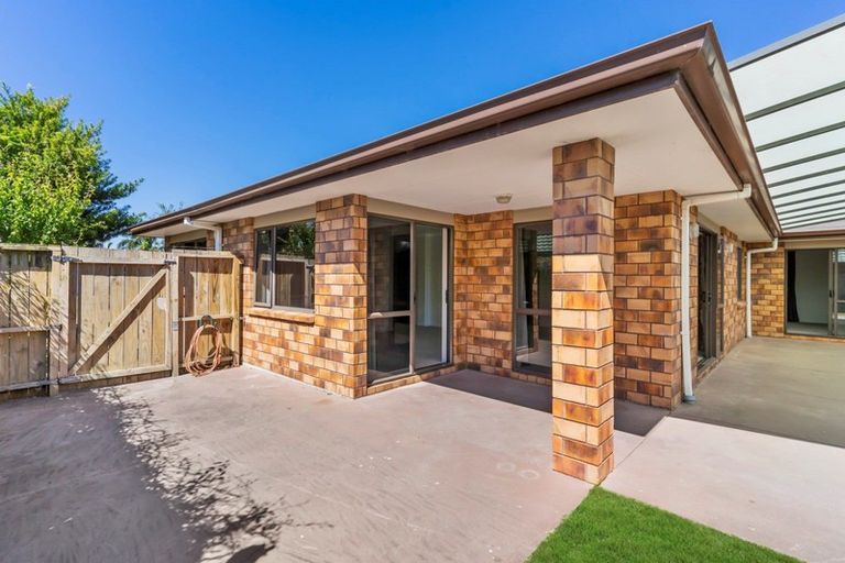 Photo of property in 24 Golden Courie Close, Papamoa Beach, Papamoa, 3118