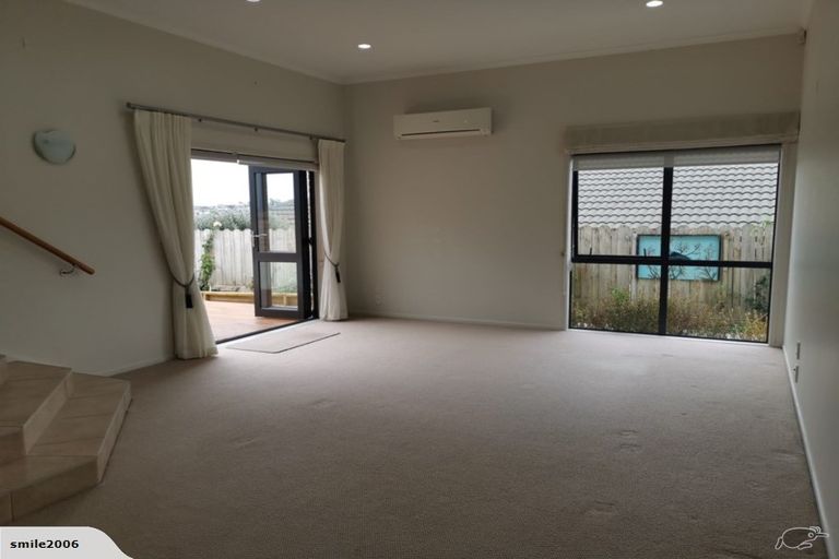 Photo of property in 6 Jelas Road, Red Beach, 0932