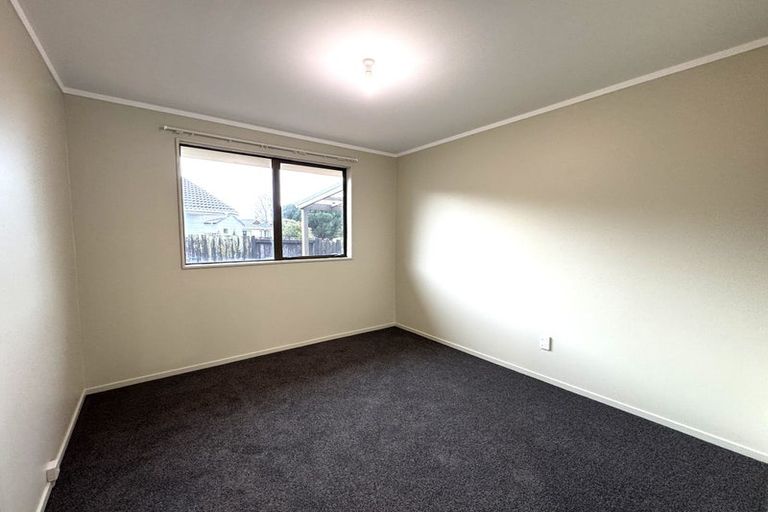 Photo of property in 18 Cargill Grove, Kelvin Grove, Palmerston North, 4414