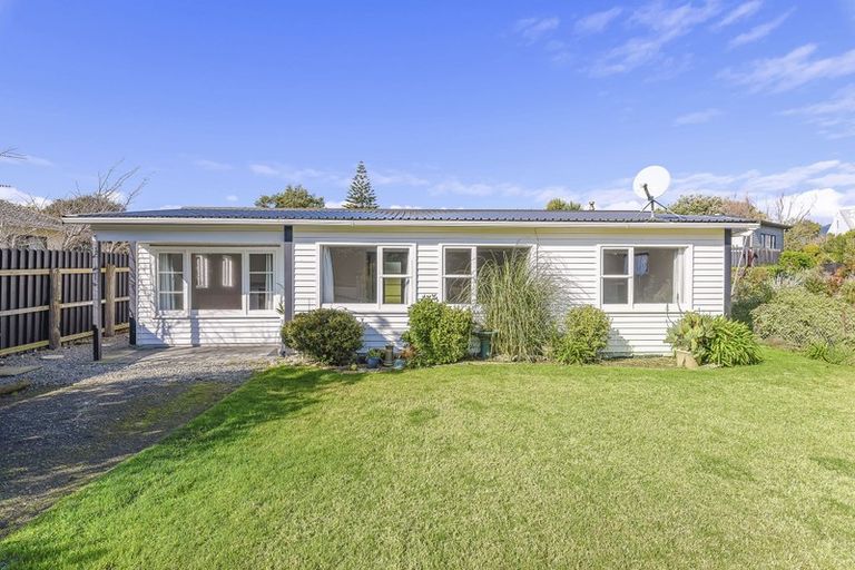Photo of property in 38 Rodney Avenue, Te Horo Beach, Otaki, 5581