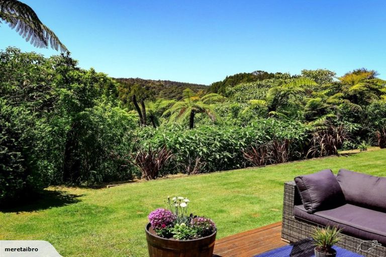 Photo of property in 86 Stoney Creek Drive, Waitakere, Henderson, 0782