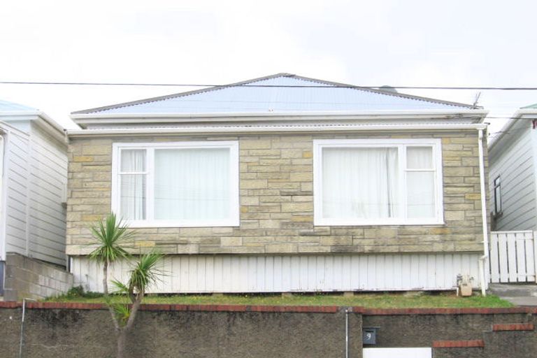 Photo of property in 9 Luxford Street, Berhampore, Wellington, 6023