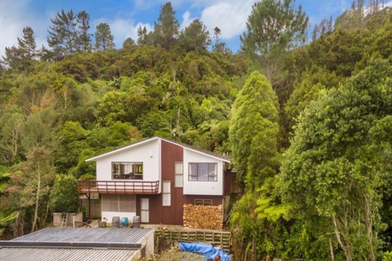 Photo of property in 105b Kamahi Street, Stokes Valley, Lower Hutt, 5019
