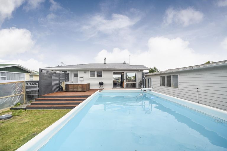 Photo of property in 23 Langley Avenue, Milson, Palmerston North, 4414