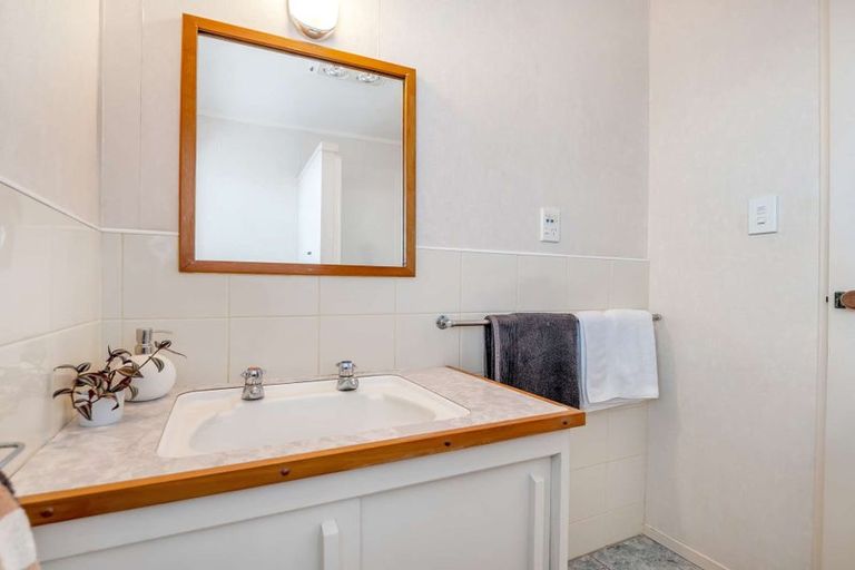 Photo of property in 1/186 Marine Parade, Mount Maunganui, 3116