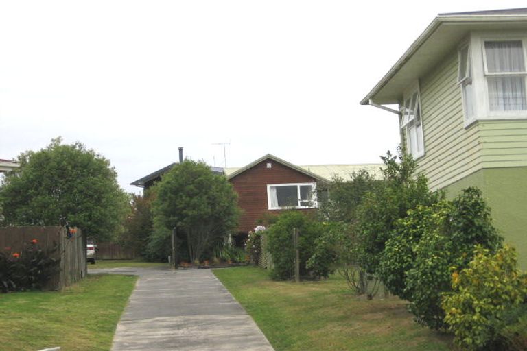 Photo of property in 4/27 Holland Road, Hillcrest, Auckland, 0627