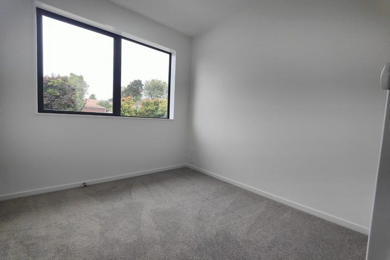 Photo of property in 91a Glenmore Road, Sunnyhills, Auckland, 2010