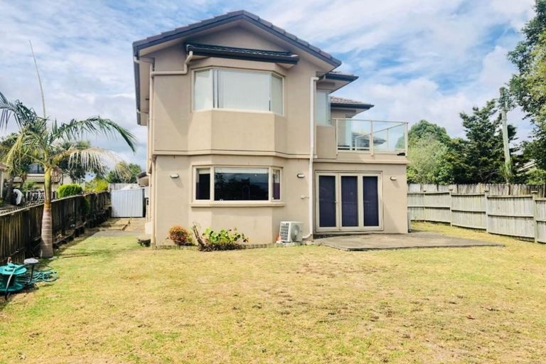 Photo of property in 219 Hill Road, The Gardens, Auckland, 2105