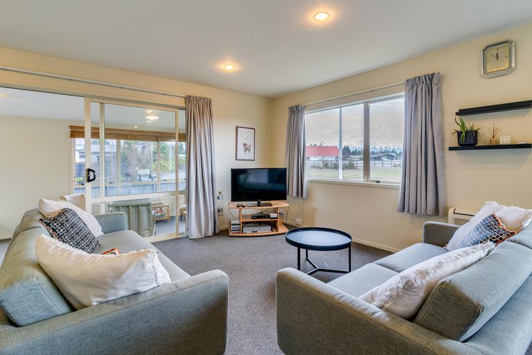 Photo of property in 45 Totara Drive, Twizel, 7901