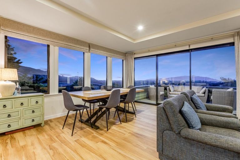 Photo of property in 39b Kakariki Grove, Waikanae, 5036