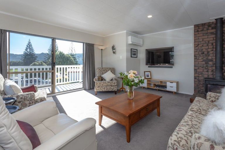 Photo of property in 167 Durrant Drive, Whangamata, 3620