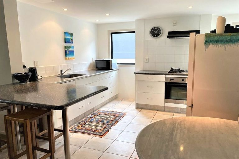 Photo of property in 158 Oceanview Road, Mount Maunganui, 3116
