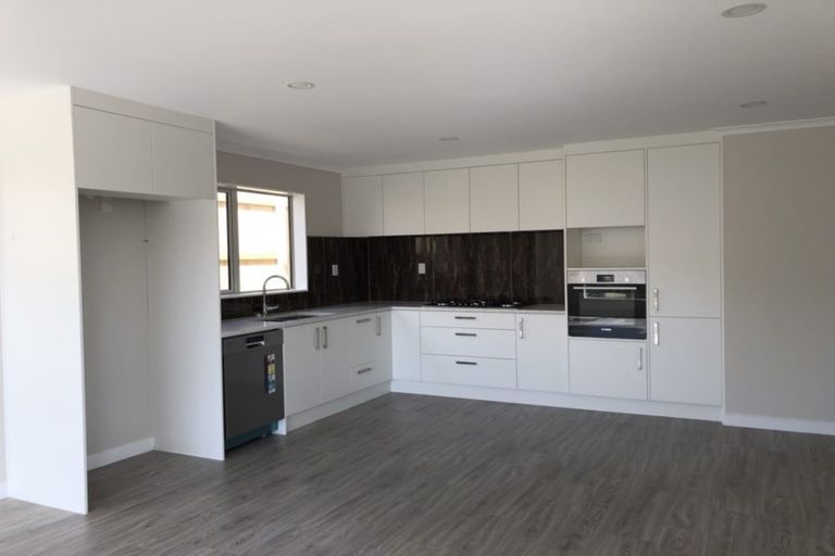 Photo of property in 78 Jeroboam Loop, Kumeu, 0810