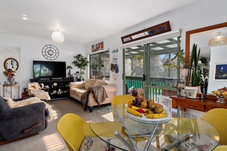 Photo of property in 35b Sutherland Road, Brookfield, Tauranga, 3110