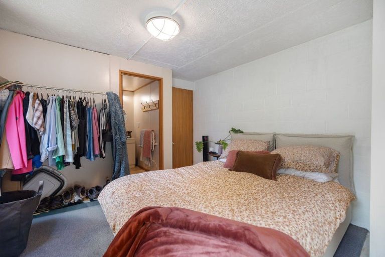 Photo of property in 18 Robertson Street, Frankton, Queenstown, 9300