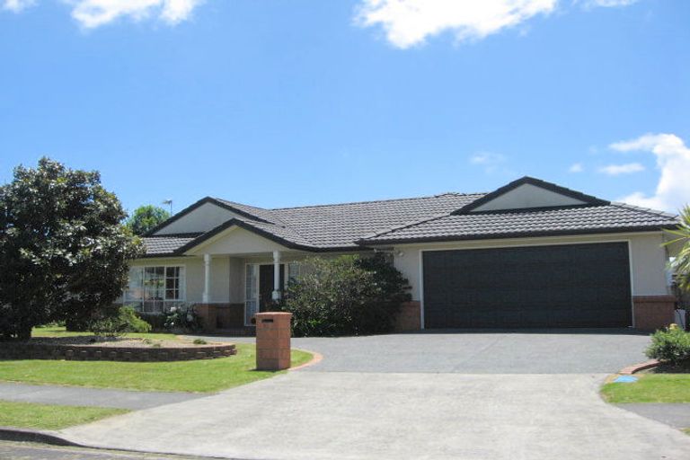 Photo of property in 13 Moss Crescent, Takanini, 2112