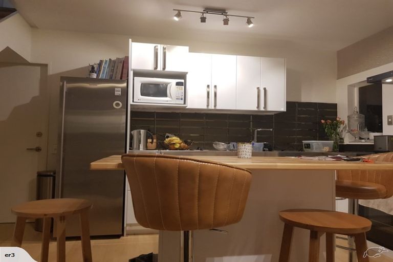 Photo of property in 6 Cottleville Terrace, Thorndon, Wellington, 6011