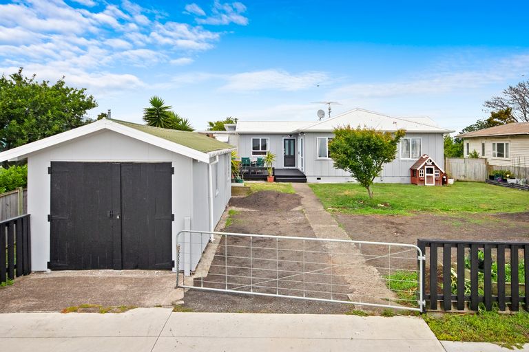 Photo of property in 58 Mclarin Road, Glenbrook, Waiuku, 2681