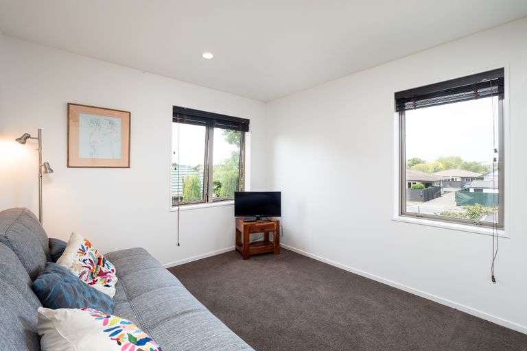 Photo of property in 109 Innes Road, St Albans, Christchurch, 8052
